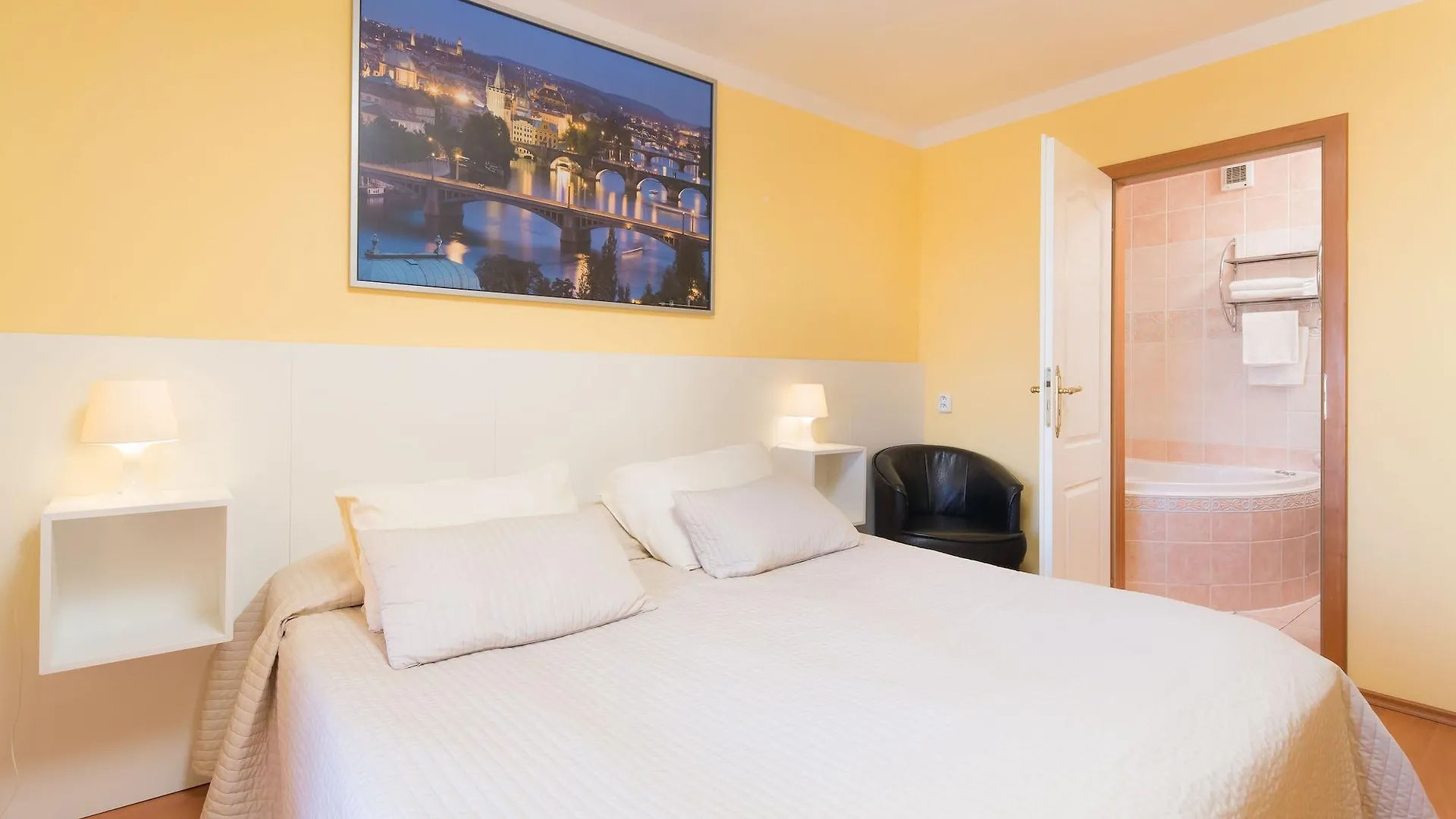 City Lounge Crown Hotel Prague